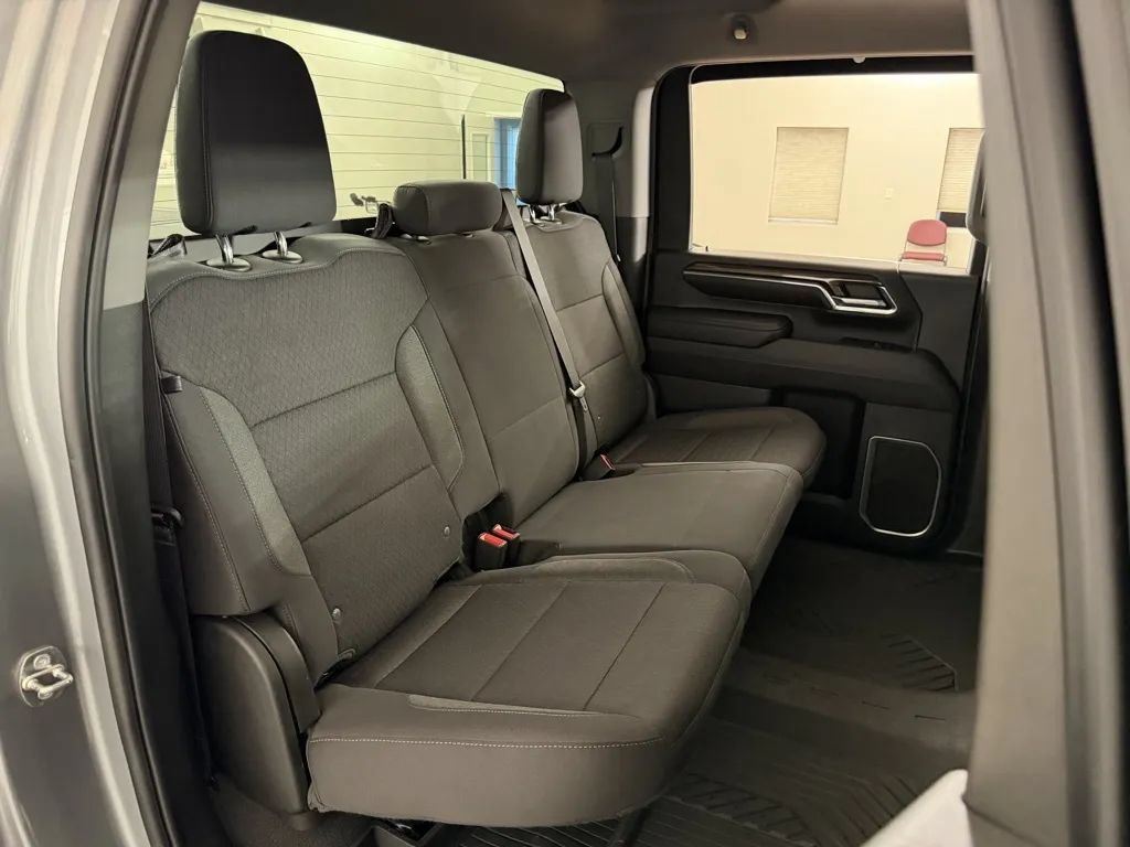 Used 2024 Chevrolet Silverado 2500 LT w/ Convenience Package AWD/4WD image 32