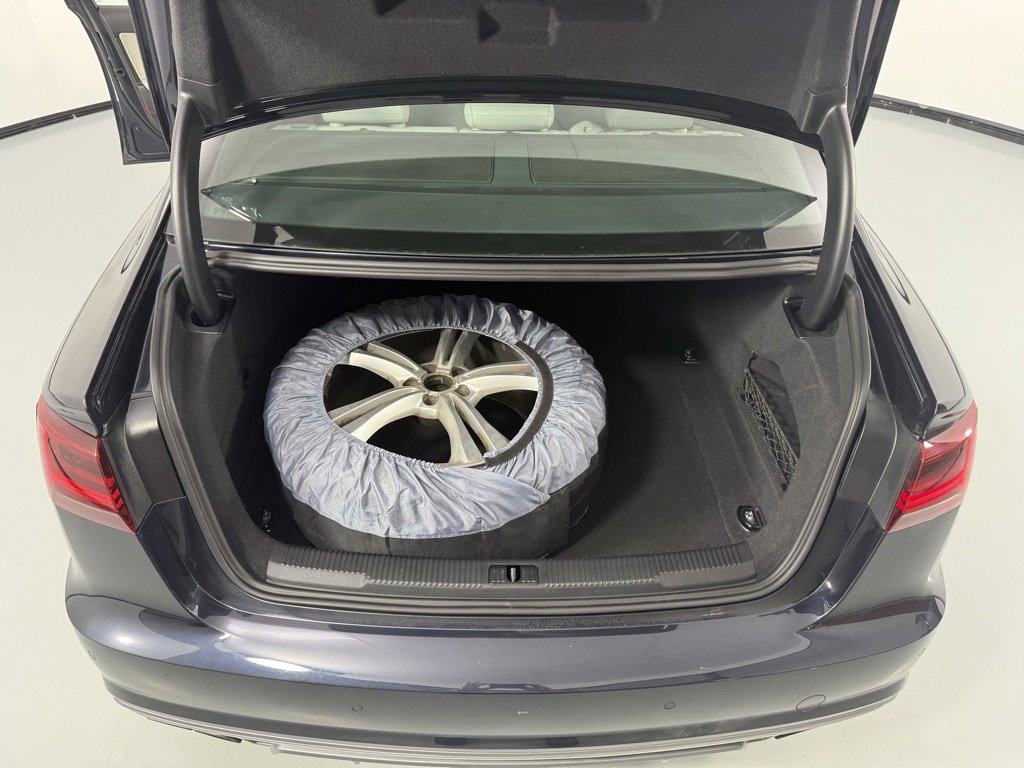 Used 2017 Audi S6 Prestige w/ Prestige Package image 17