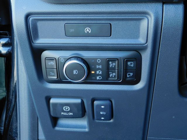 Used 2025 Ford F150 Raptor image 40