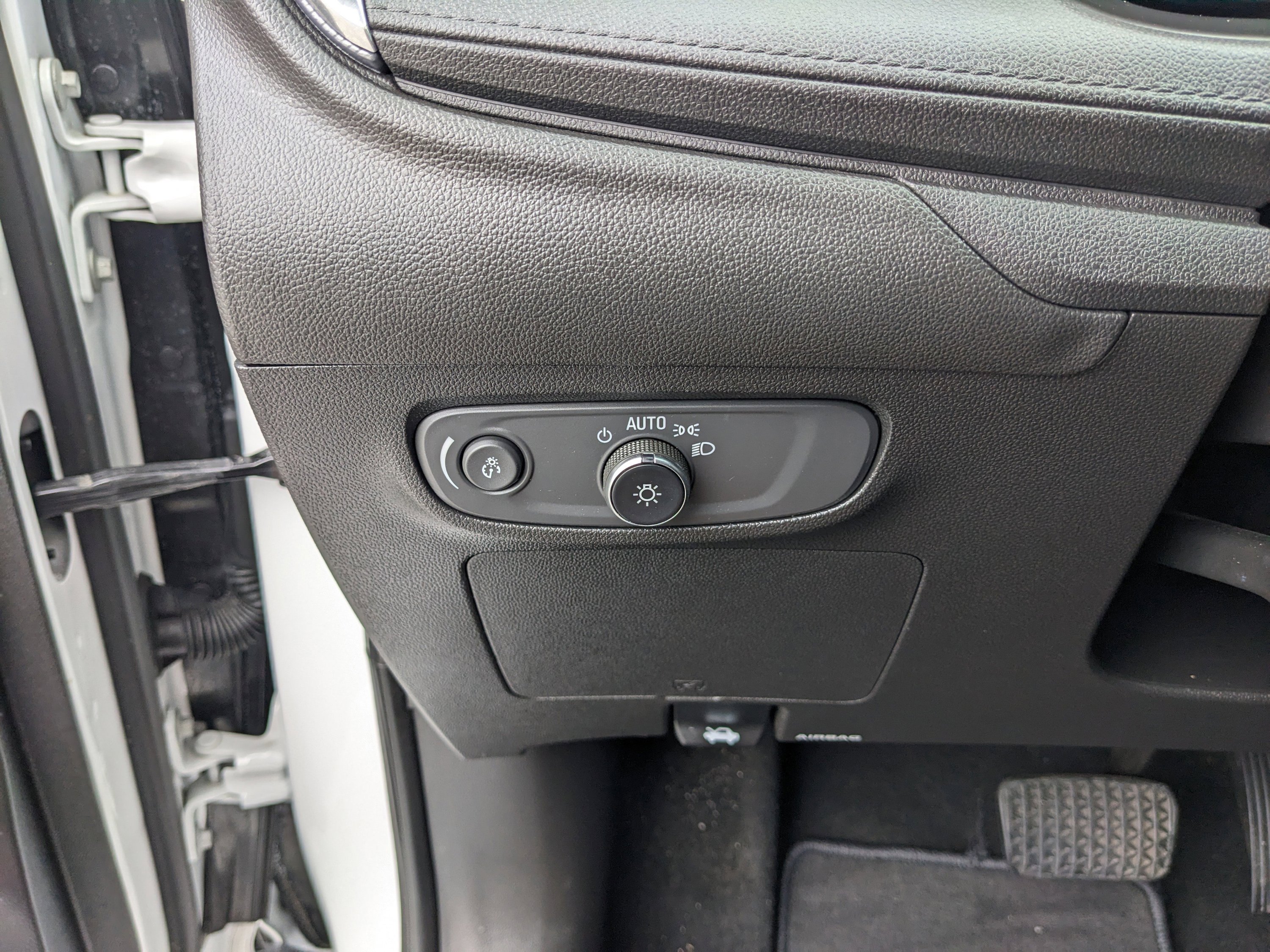 Used 2025 Buick Encore GX Preferred FWD image 31