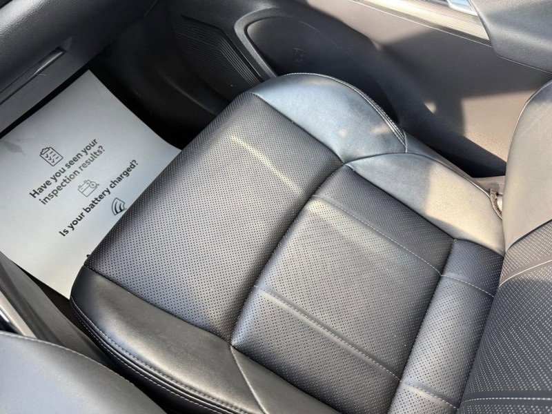 Used 2021 Toyota Venza XLE w/ Softex Package image 27