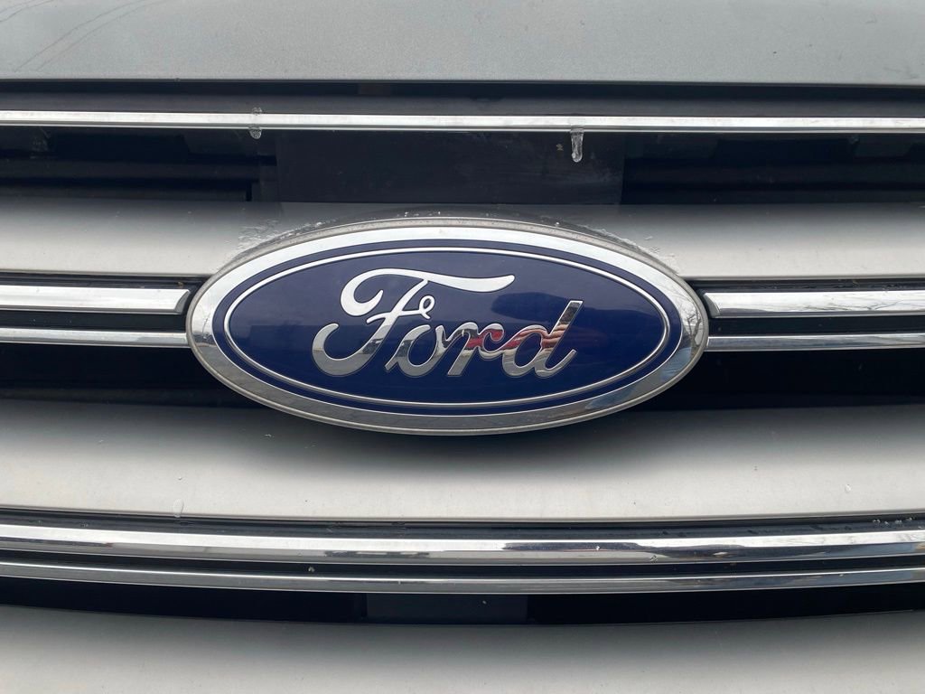 Used 2015 Ford Edge SEL image 15