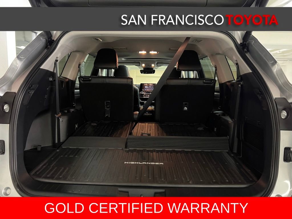 Certified 2025 Toyota Highlander XLE image 43