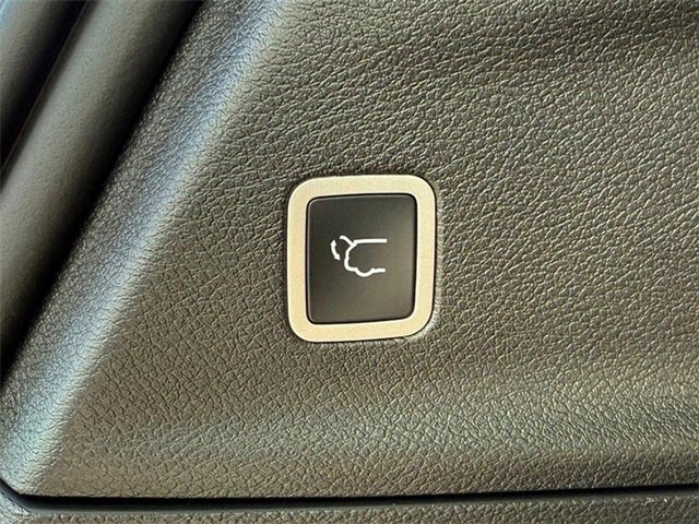 New 2026 Chrysler Pacifica Pinnacle image 8