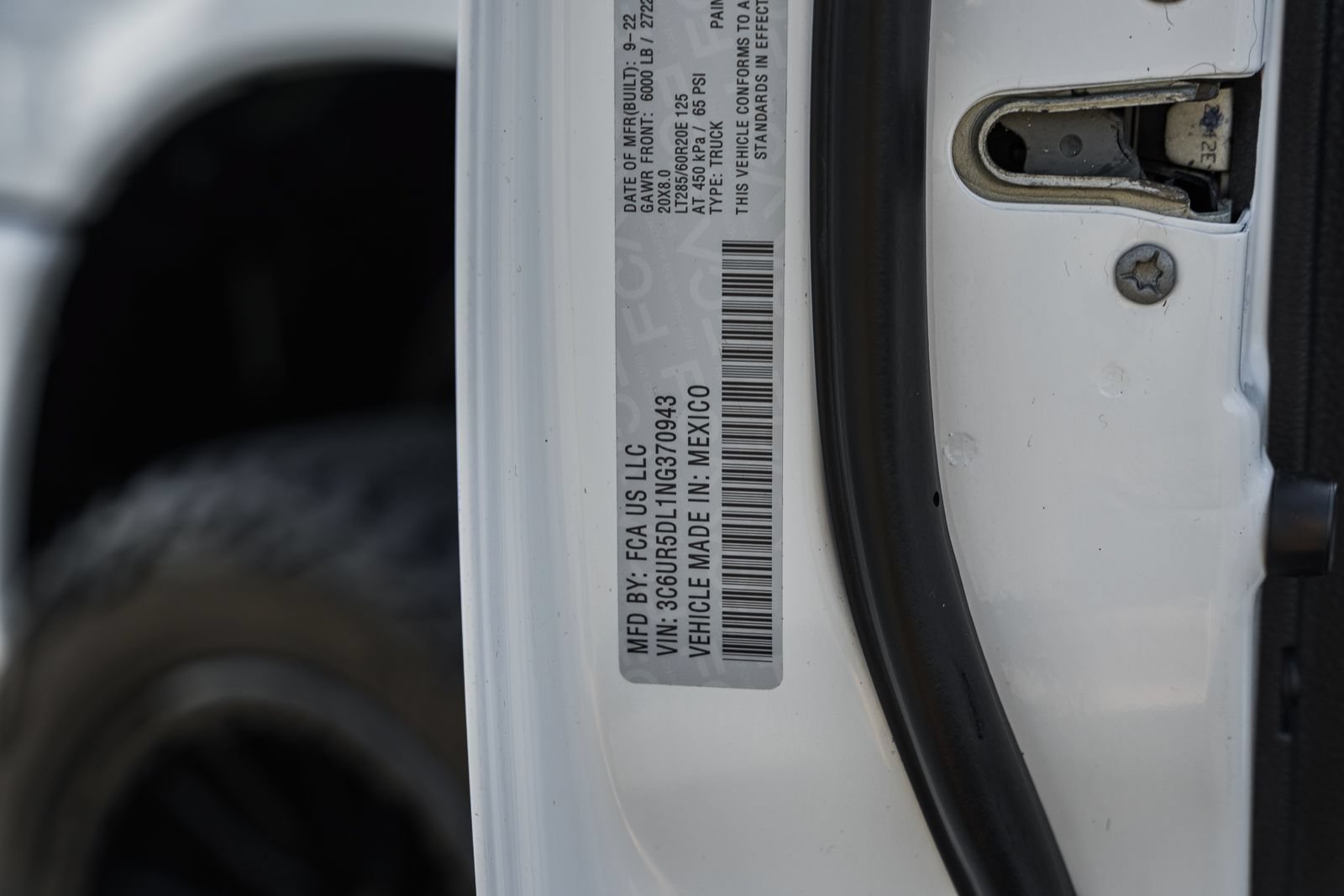 Used 2022 RAM 2500 Big Horn w/ Night Edition AWD/4WD image 60