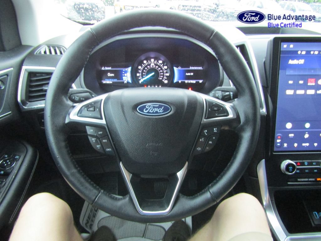 Certified 2024 Ford Edge Titanium AWD/4WD image 17
