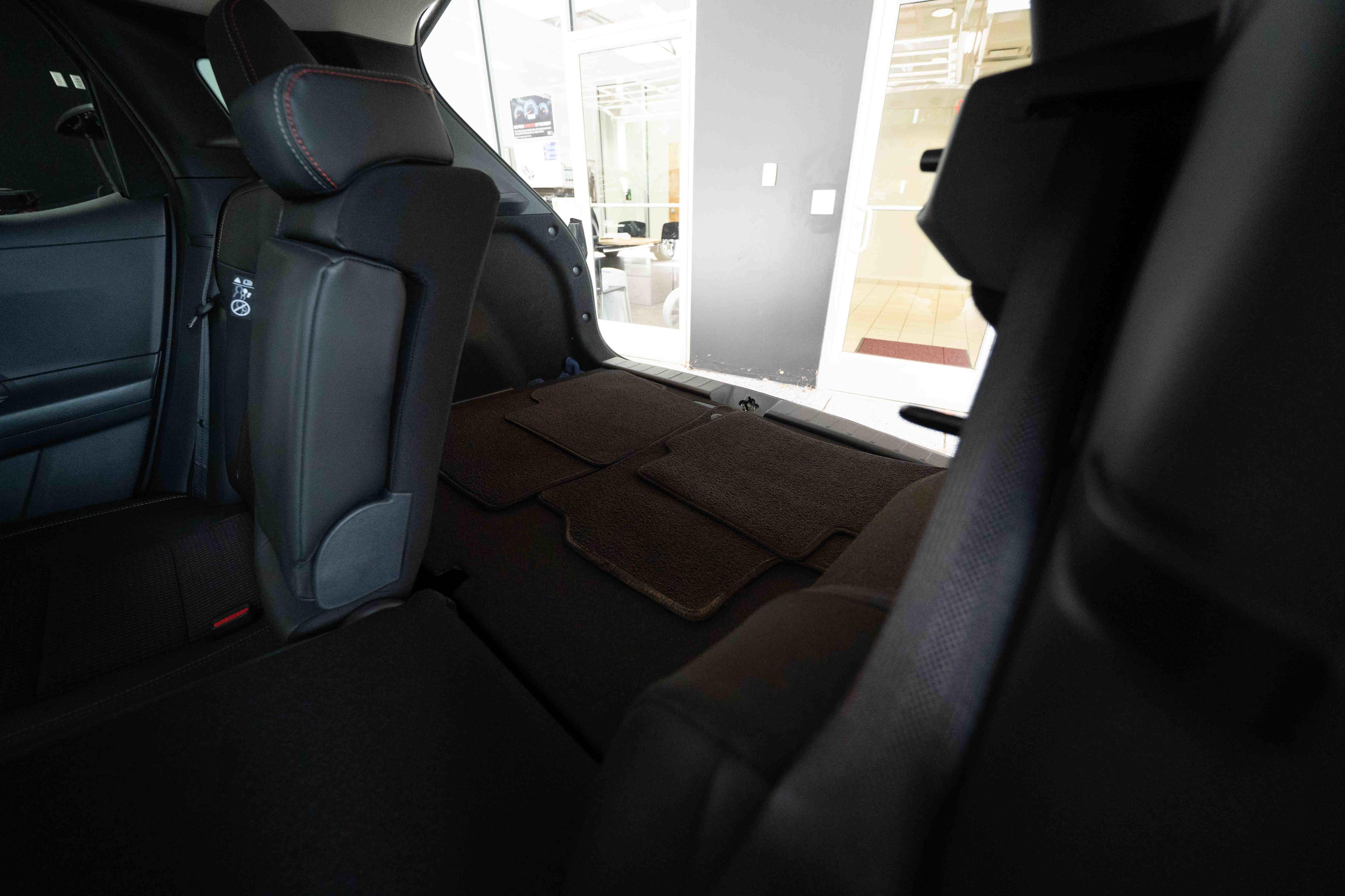 Used 2026 Nissan Kicks SR FWD image 24