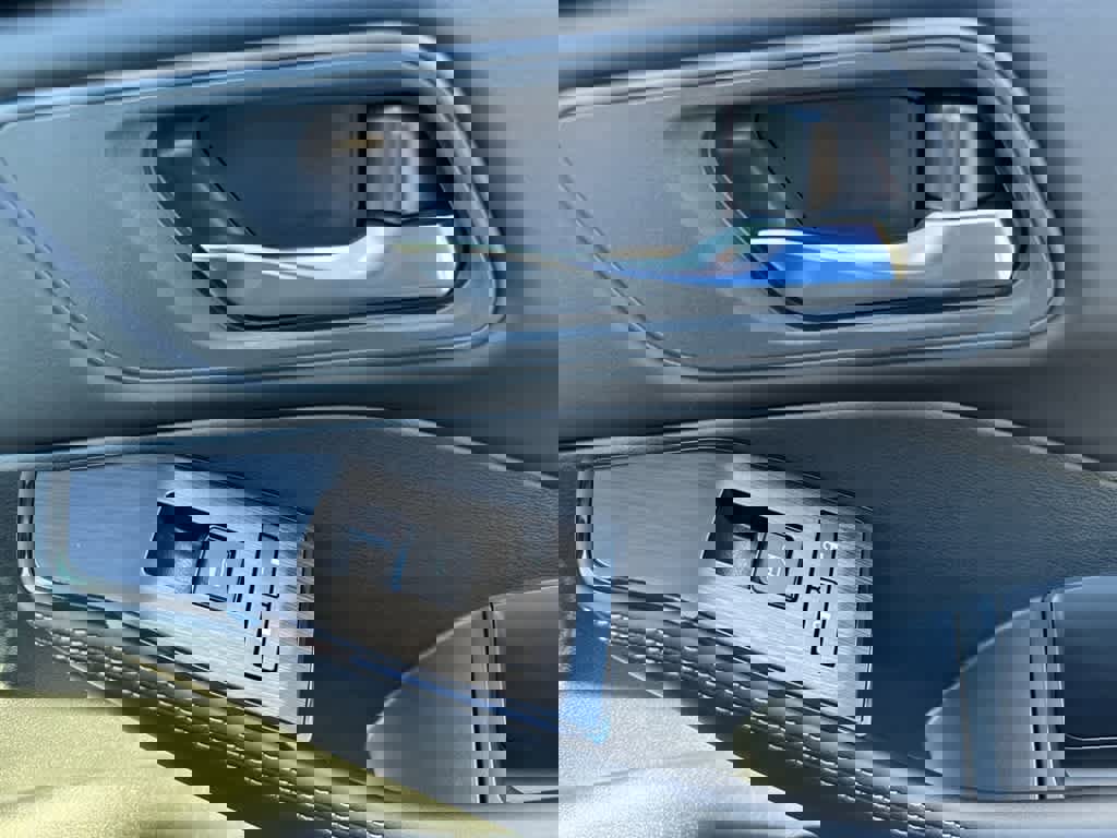 New 2026 Nissan Rogue SV image 26