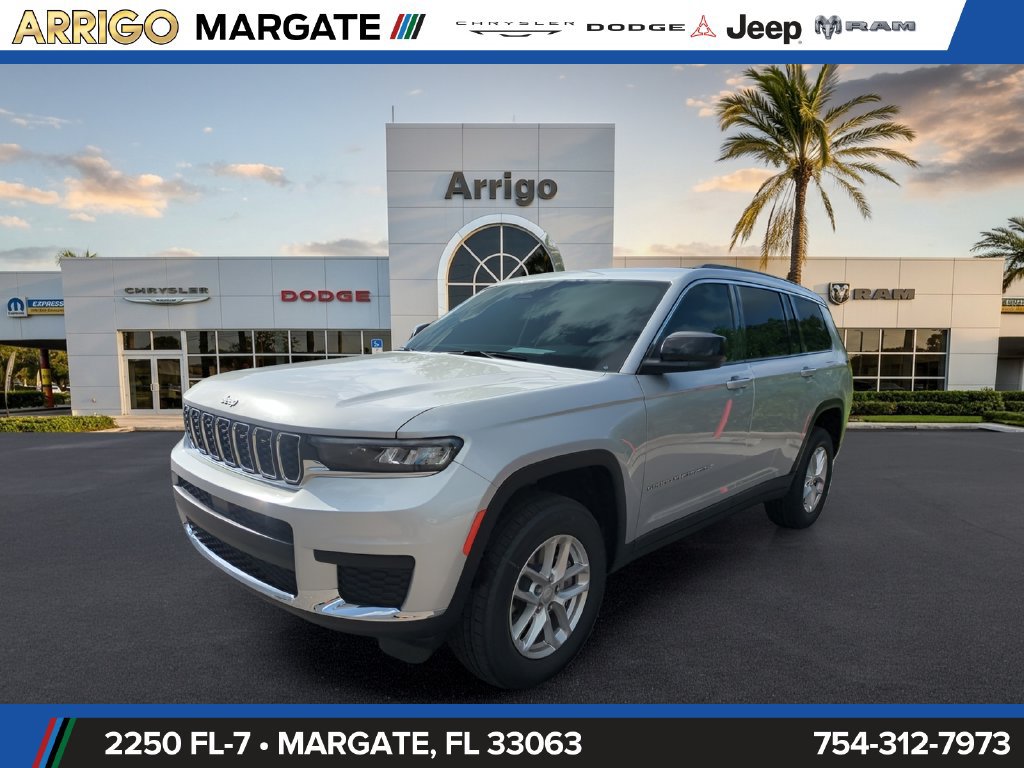 New 2026 Jeep Grand Cherokee L Laredo AWD/4WD image 9
