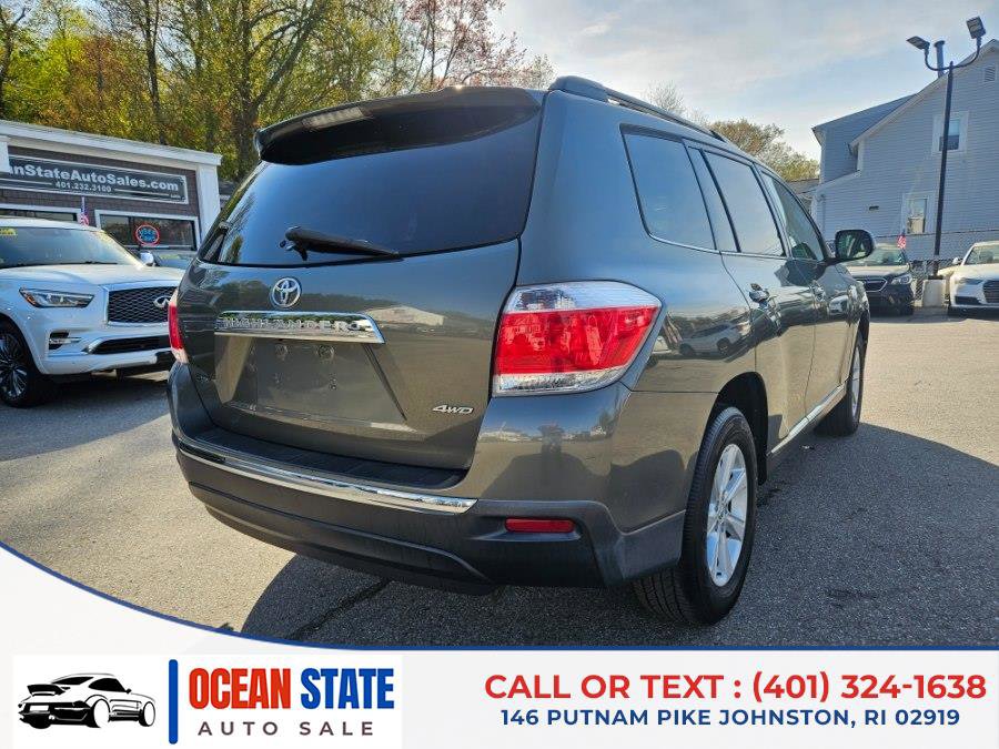 Used 2012 Toyota Highlander SE w/ Tow Pkg AWD/4WD image 5