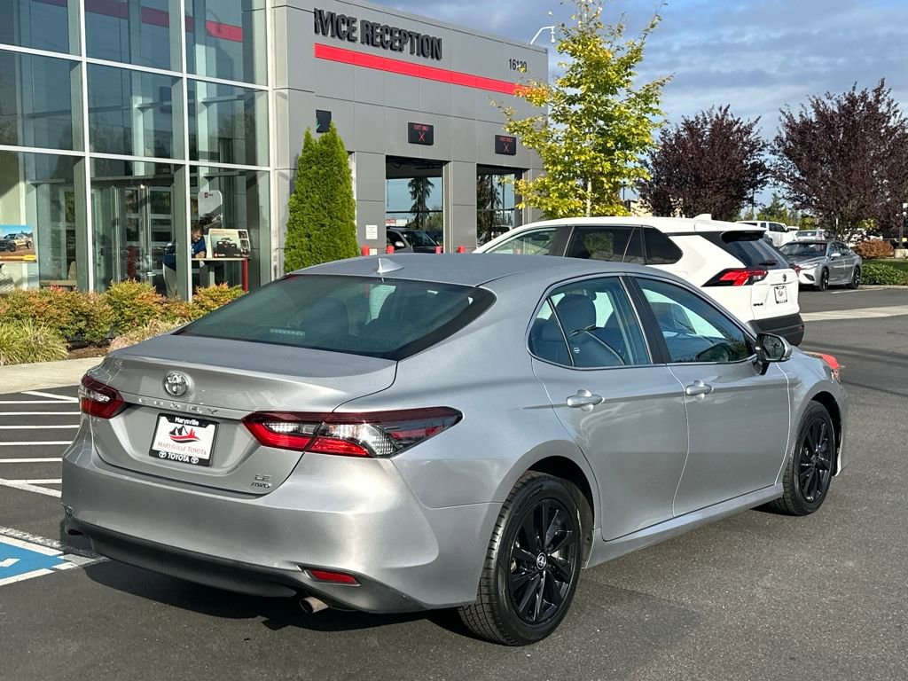 Used 2022 Toyota Camry LE image 3