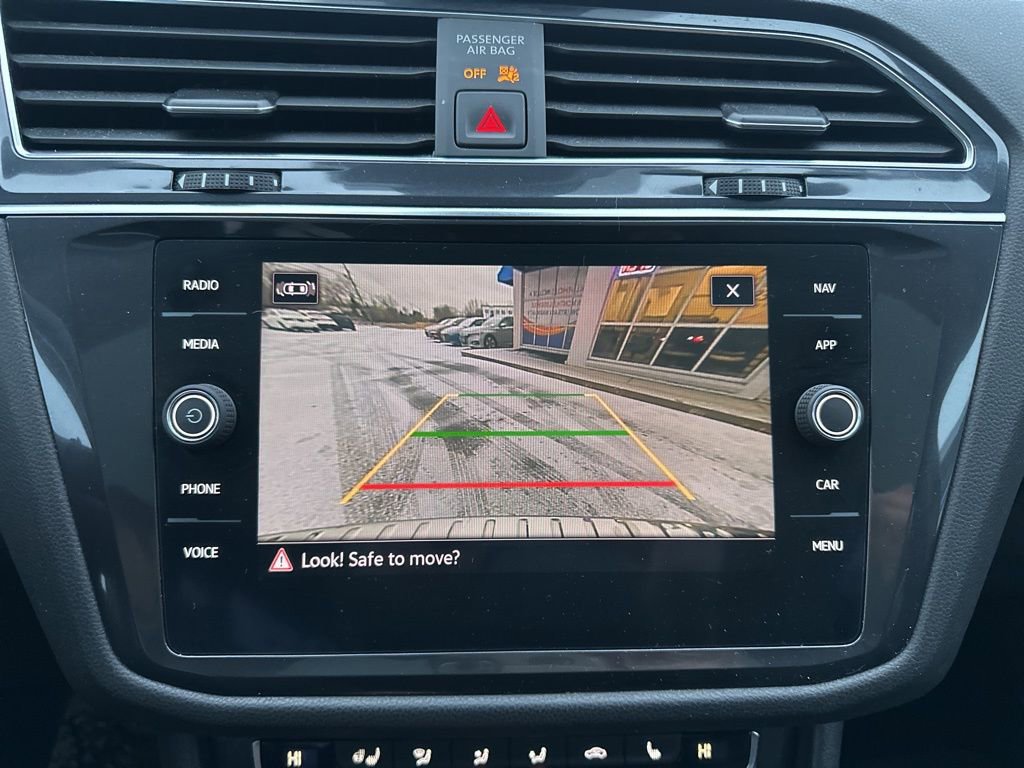 Used 2021 Volkswagen Tiguan SEL Premium R-Line w/ 3rd Row Seat Package image 22