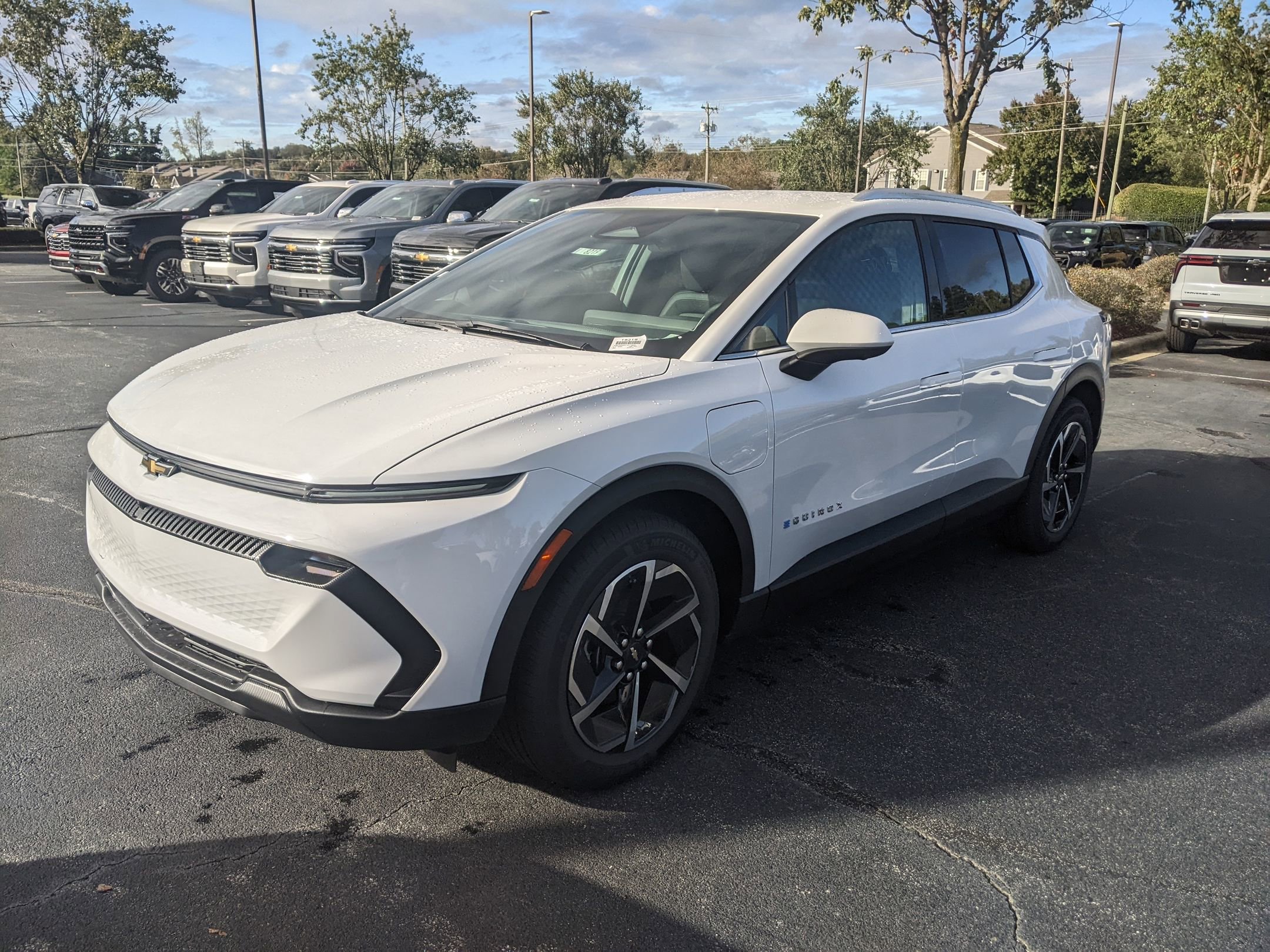 New 2026 Chevrolet Equinox EV LT image 3