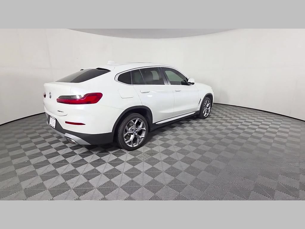 Used 2025 BMW X4 xDrive30i AWD/4WD image 40