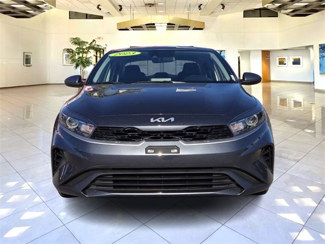 Used 2023 Kia Forte LXS image 2