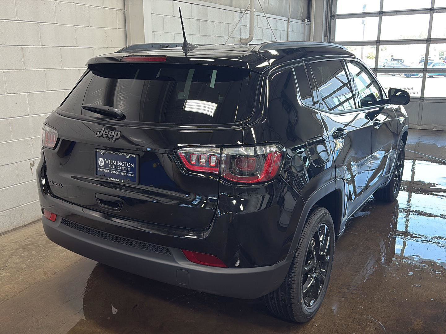 New 2026 Jeep Compass Latitude AWD/4WD image 3