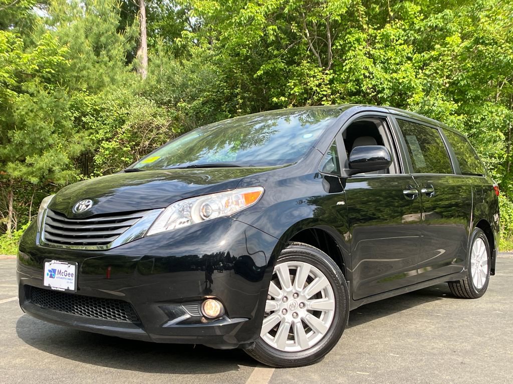 Used 2017 Toyota Sienna XLE Premium