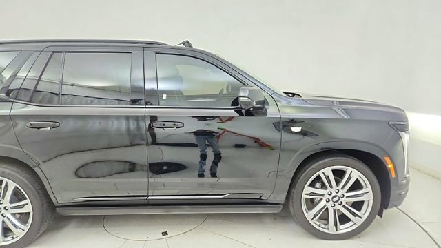 Used 2025 Cadillac Escalade Sport w/ Touring Package image 8