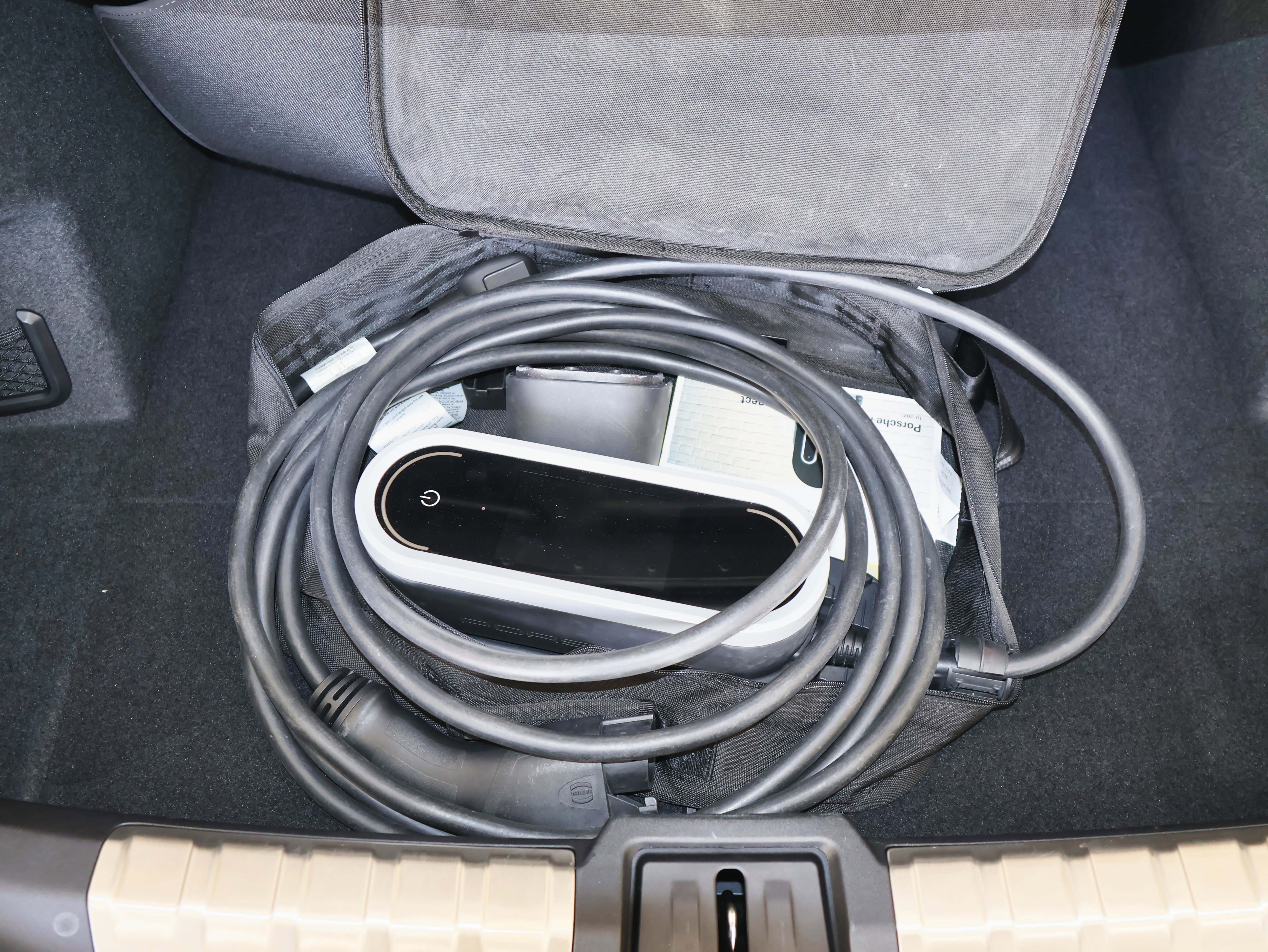 Used 2022 Porsche Taycan 4S image 13