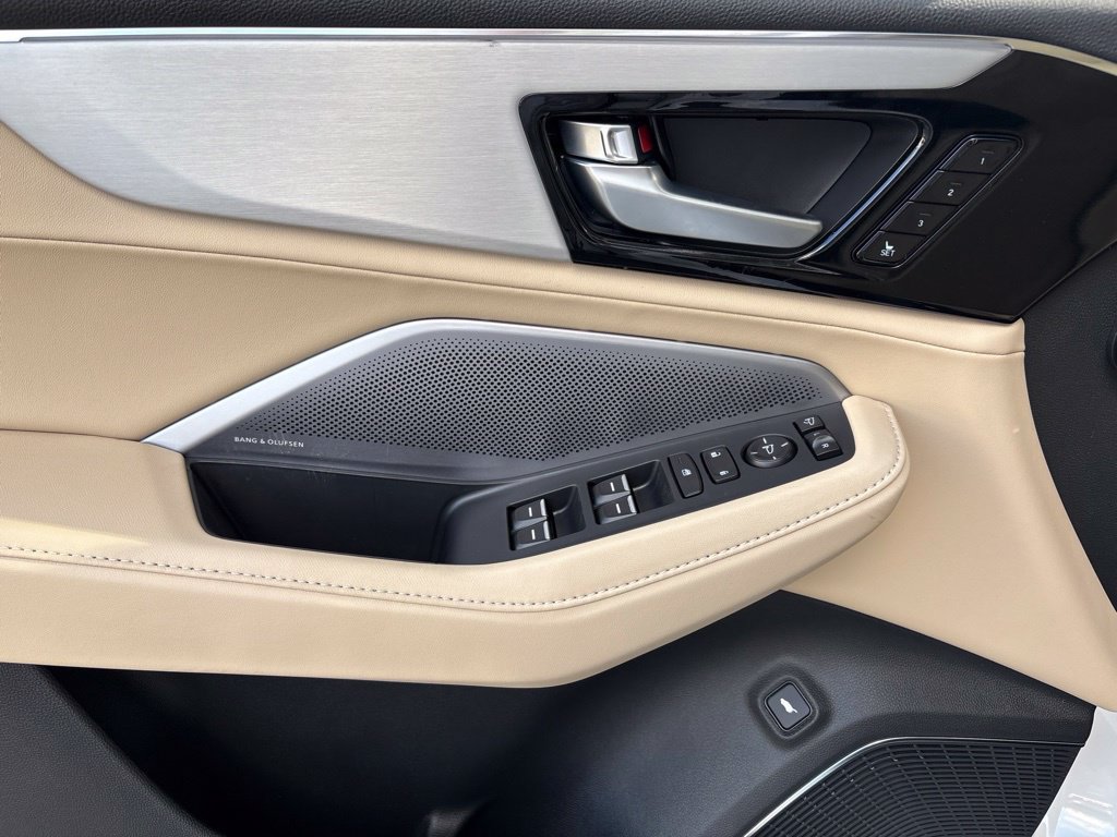 New 2026 Acura MDX w/ Technology Package FWD image 17