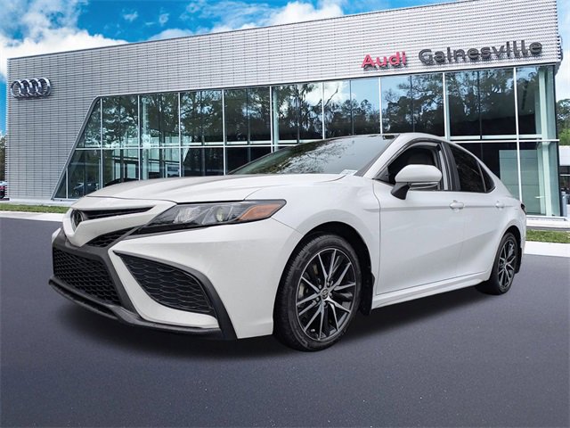 Used 2023 Toyota Camry SE