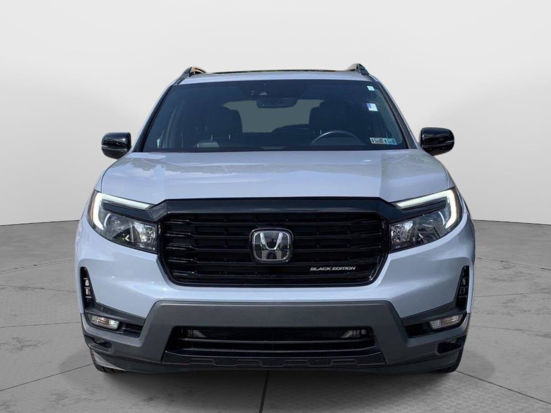 Certified 2024 Honda Passport Black Edition image 8