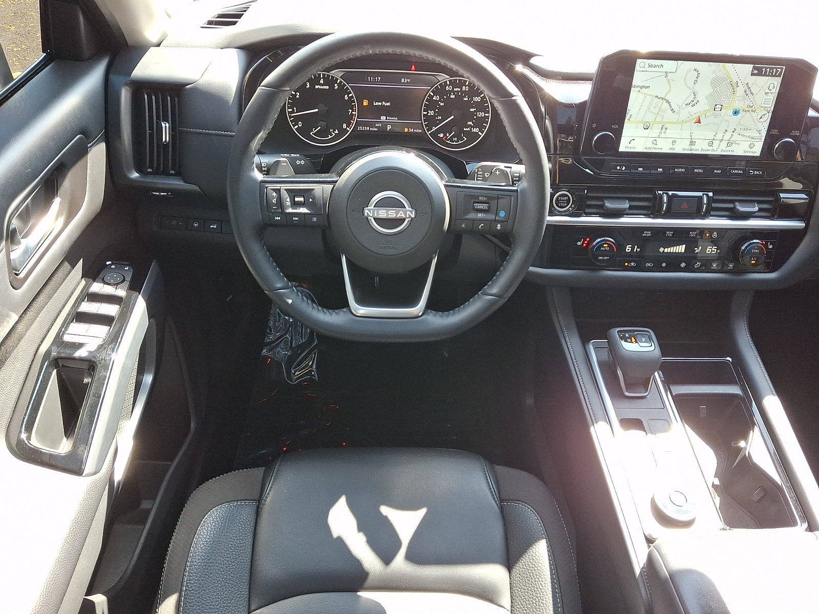 Certified 2024 Nissan Pathfinder SL w/ SL Premium Package AWD/4WD image 12