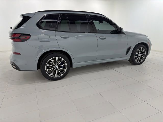 Certified 2024 BMW X5 xDrive40i w/ M Sport Package AWD/4WD image 6