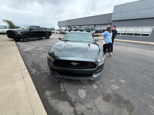 Used 2015 Ford Mustang Premium RWD image 7