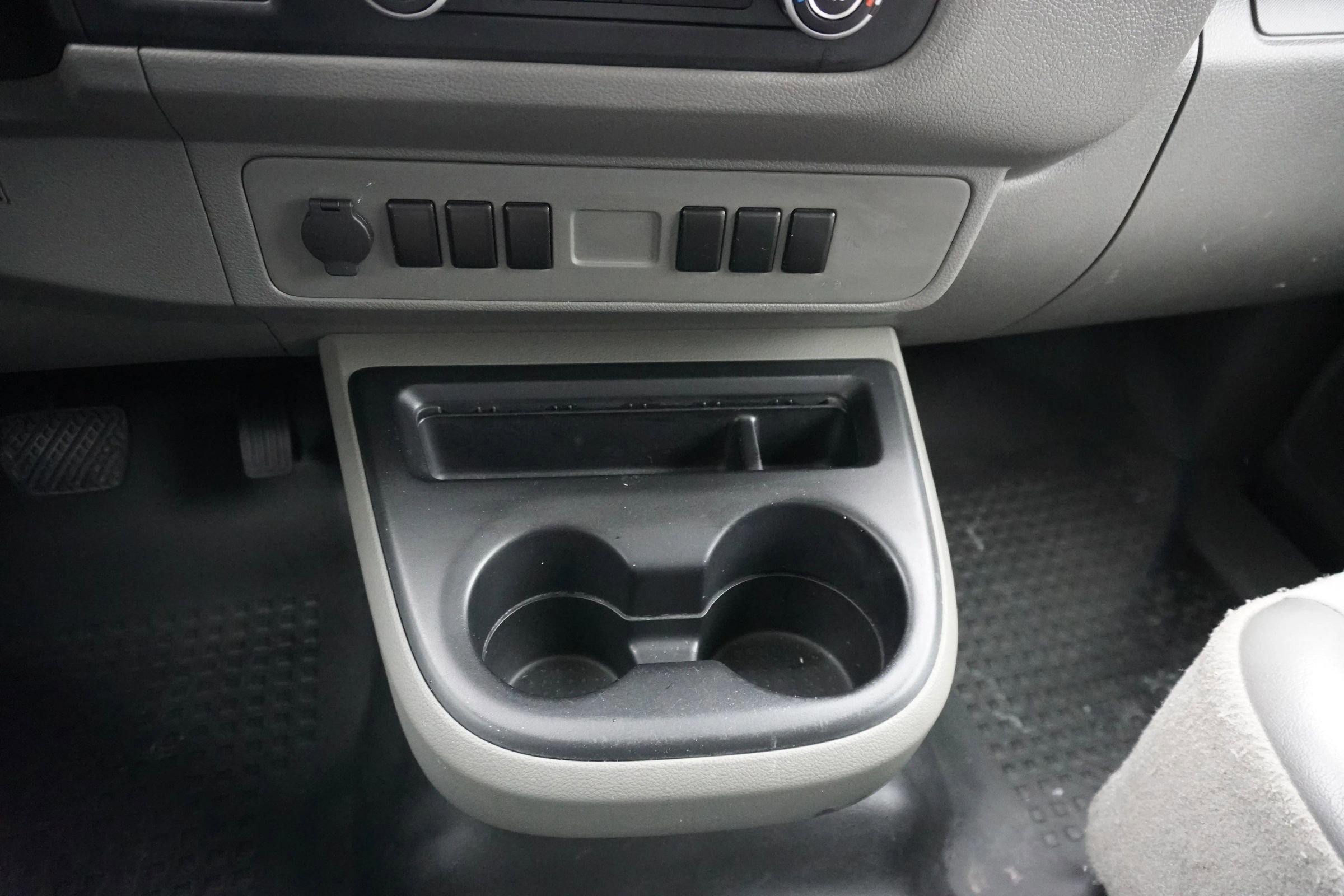 Used 2017 Nissan NV 2500 S w/ Power Basic Package image 13