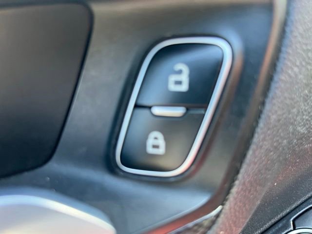 Used 2025 Ford Escape Active w/ Cold Weather Package AWD/4WD image 12