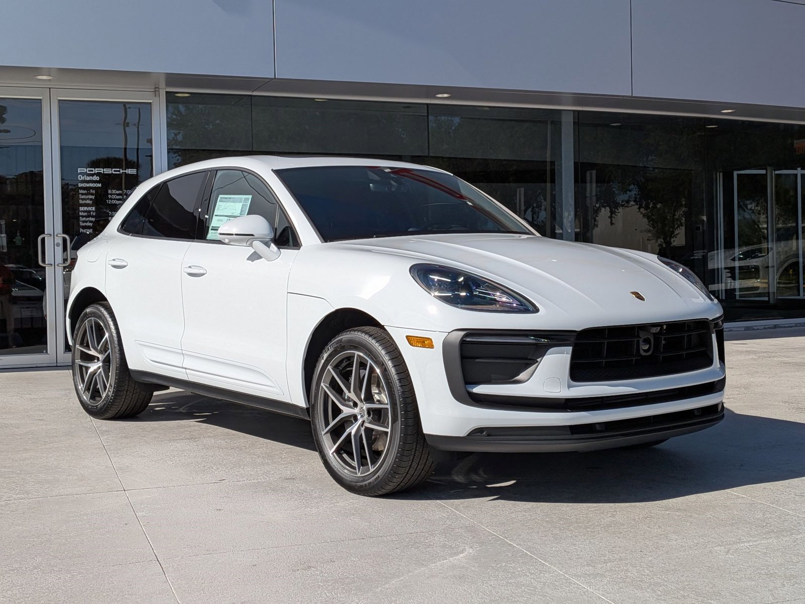 New 2026 Porsche Macan image 7
