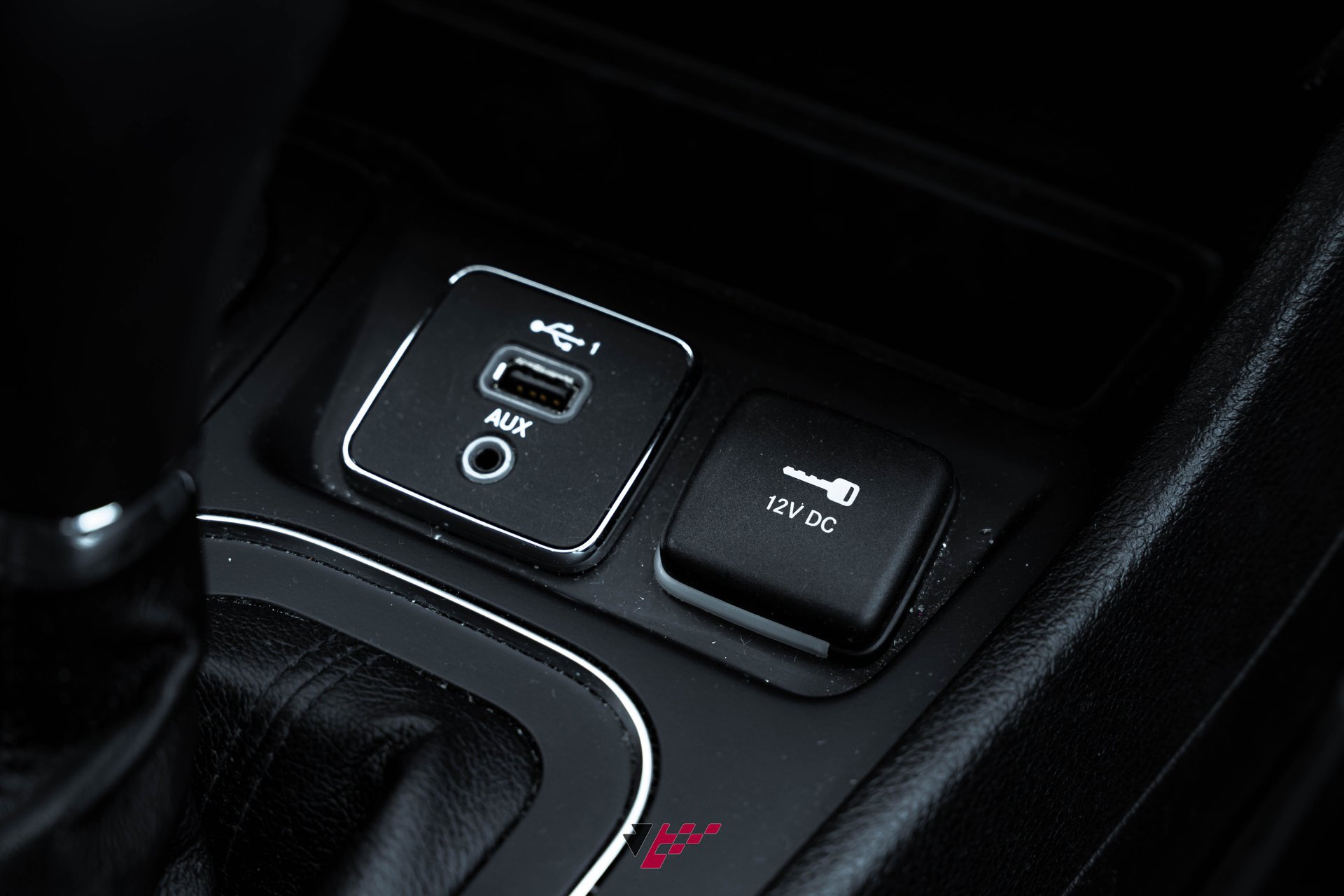 Used 2021 Jeep Cherokee Latitude Lux w/ Comfort/Convenience Group image 39