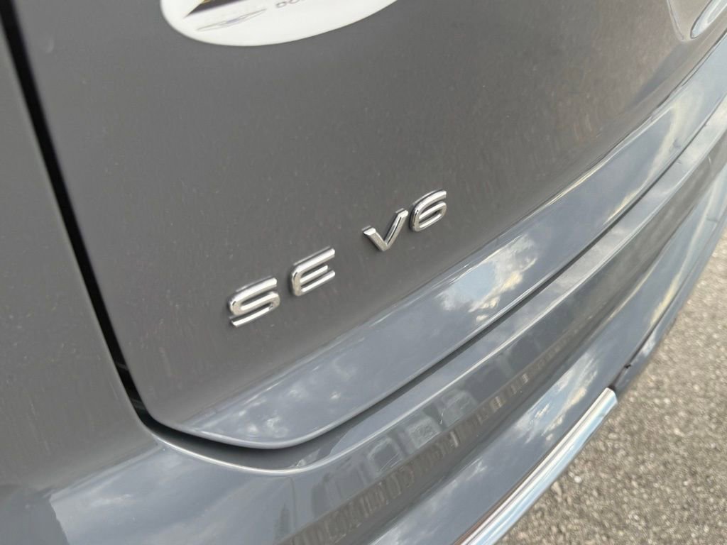 Used 2021 Volkswagen Atlas Cross Sport SE image 34