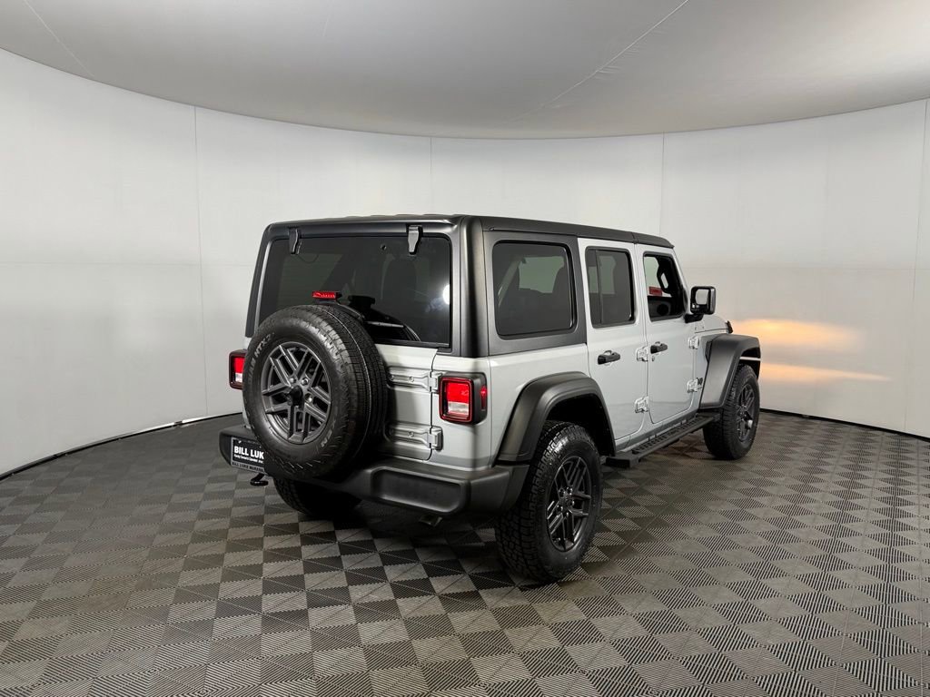 Used 2024 Jeep Wrangler Sport S image 5