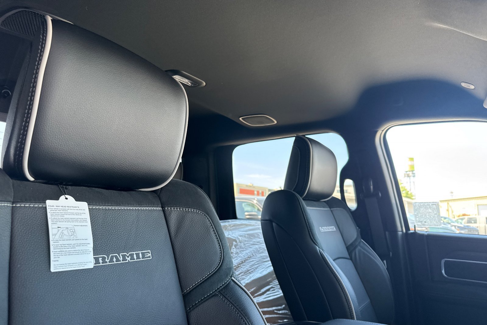 New 2026 RAM 3500 Laramie AWD/4WD image 15