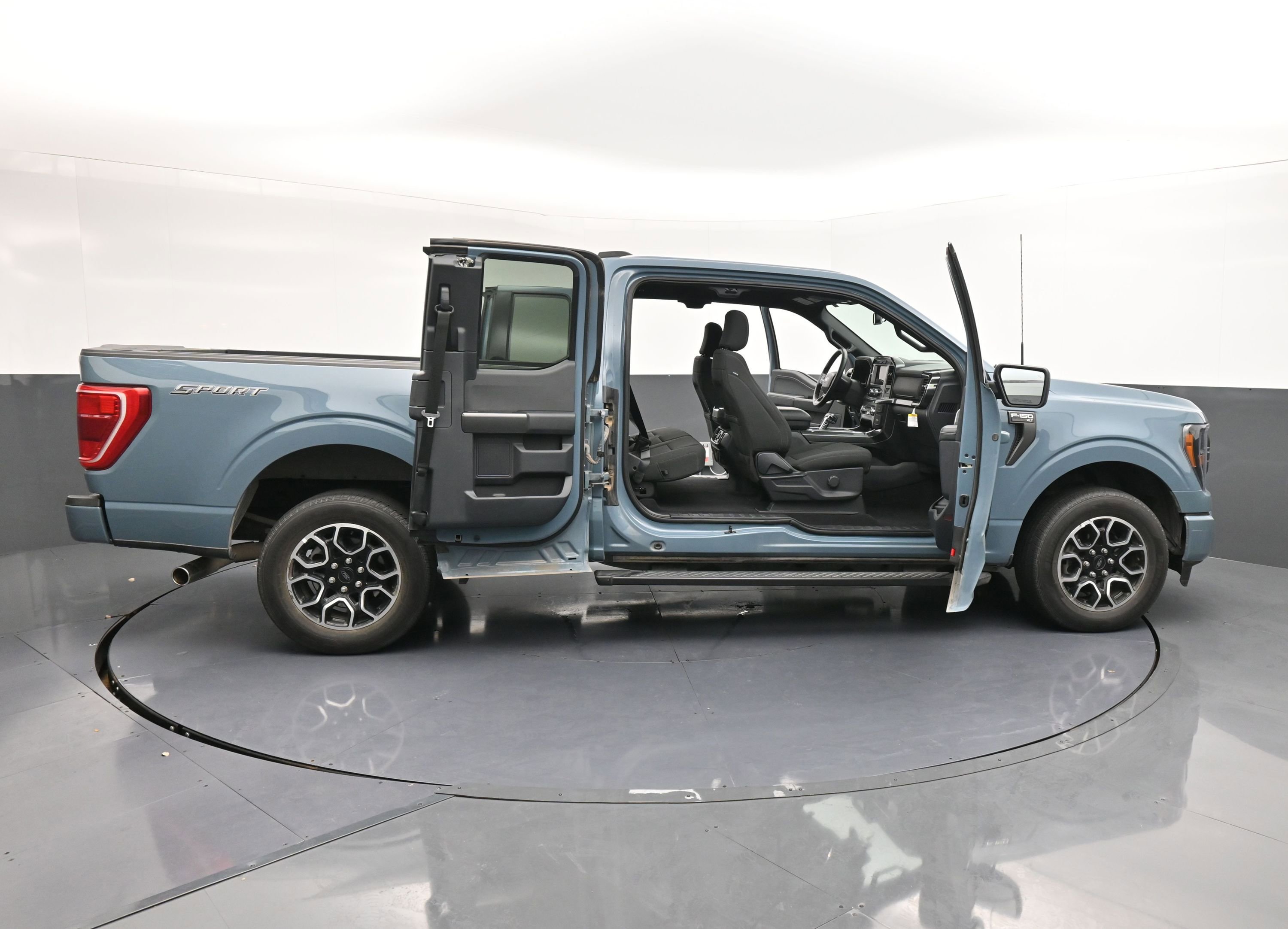 Used 2023 Ford F150 XLT w/ Equipment Group 301A Mid image 45