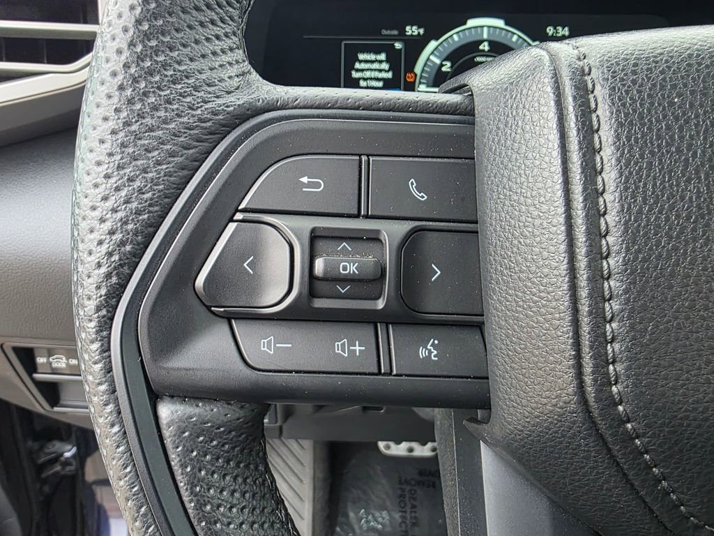 Used 2025 Toyota Sequoia SR5 image 13