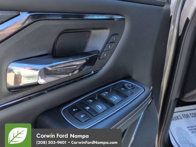 Used 2022 RAM 1500 Limited w/ Body-Colour Bumper Group AWD/4WD image 11