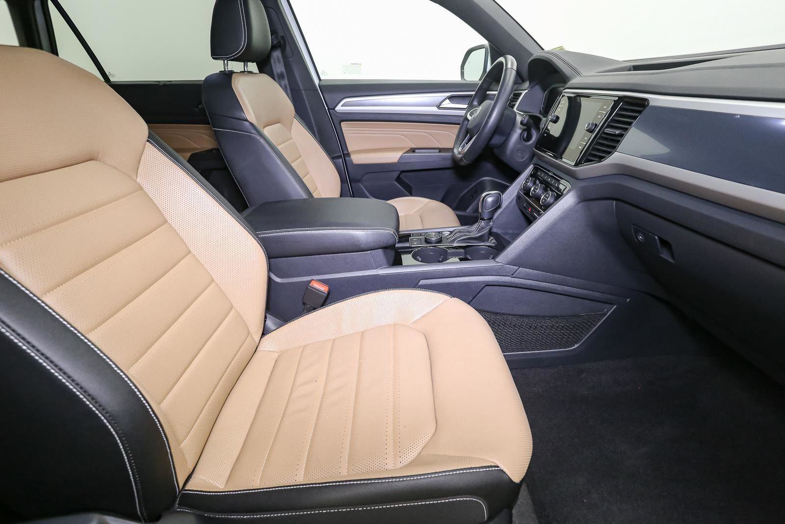 Certified 2023 Volkswagen Atlas Cross Sport SEL Premium R-Line image 21