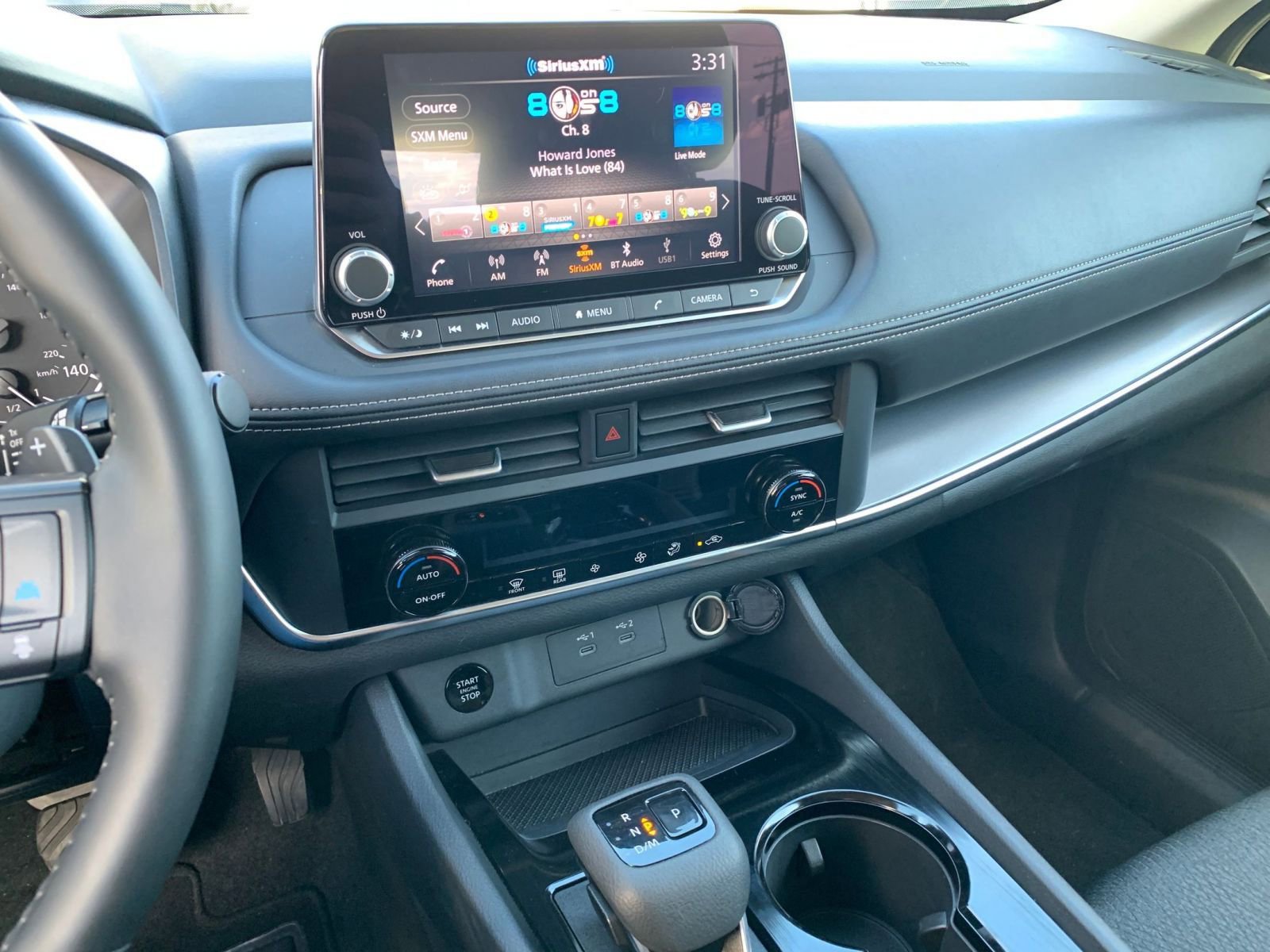 Used 2025 Nissan Rogue SV image 17