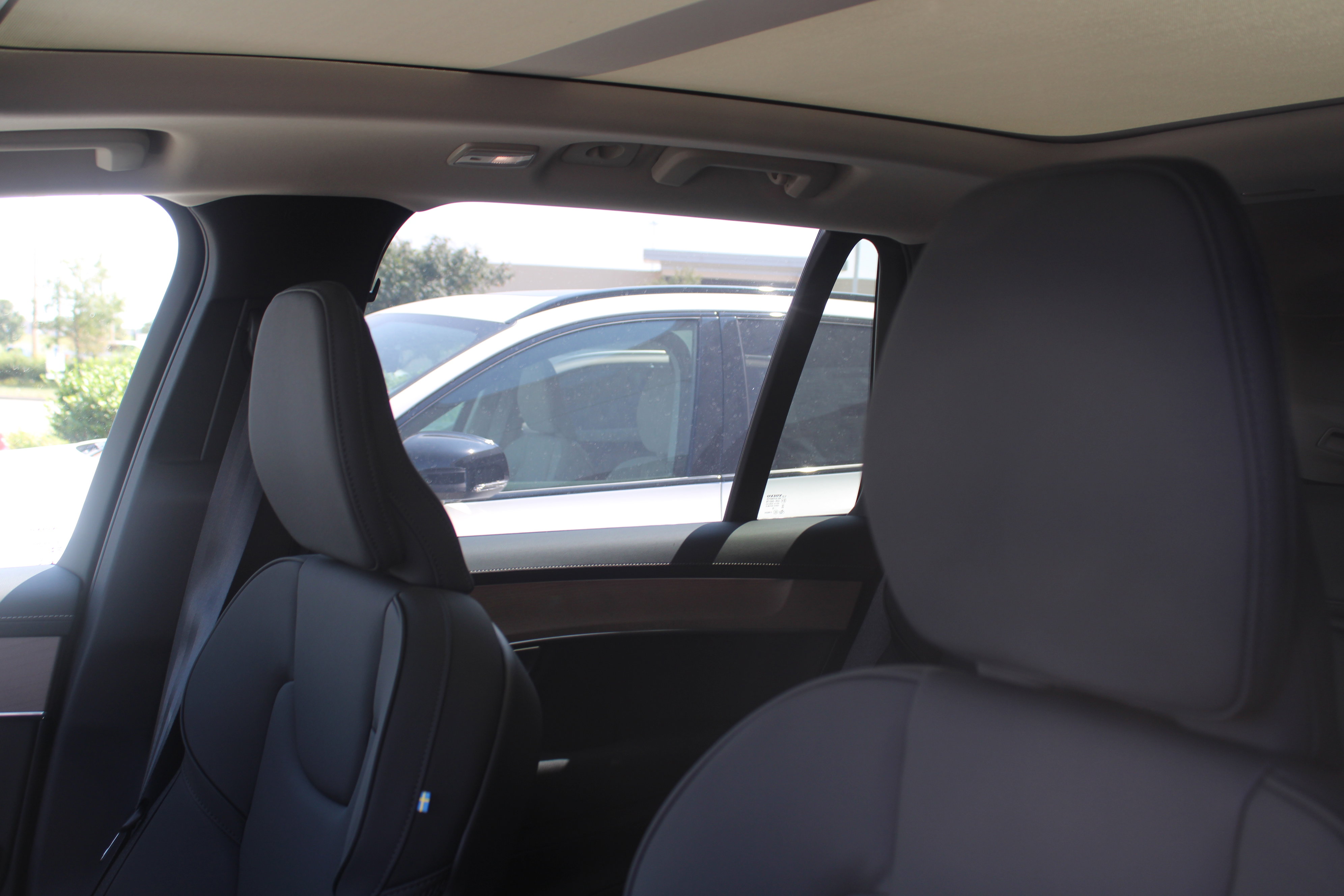 New 2026 Volvo XC90 B5 Plus w/ Protection Package AWD/4WD image 8