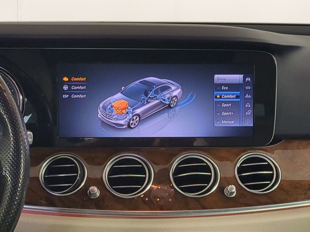 Used 2018 Mercedes-Benz E 300 image 19