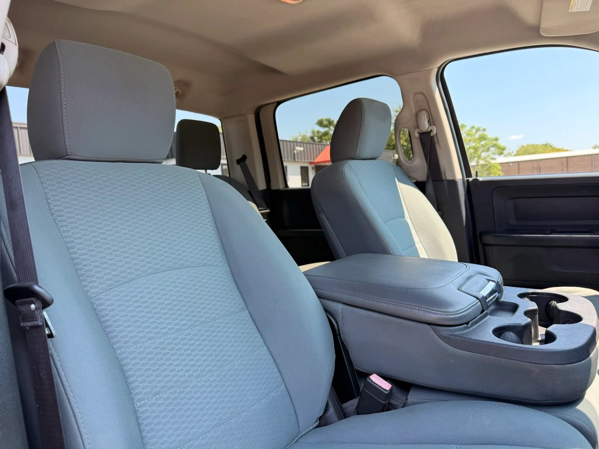Used 2015 RAM 2500 Tradesman w/ Chrome Appearance Group AWD/4WD image 27
