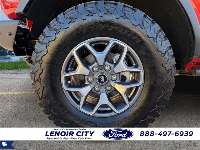 Used 2024 Ford Bronco Badlands image 9