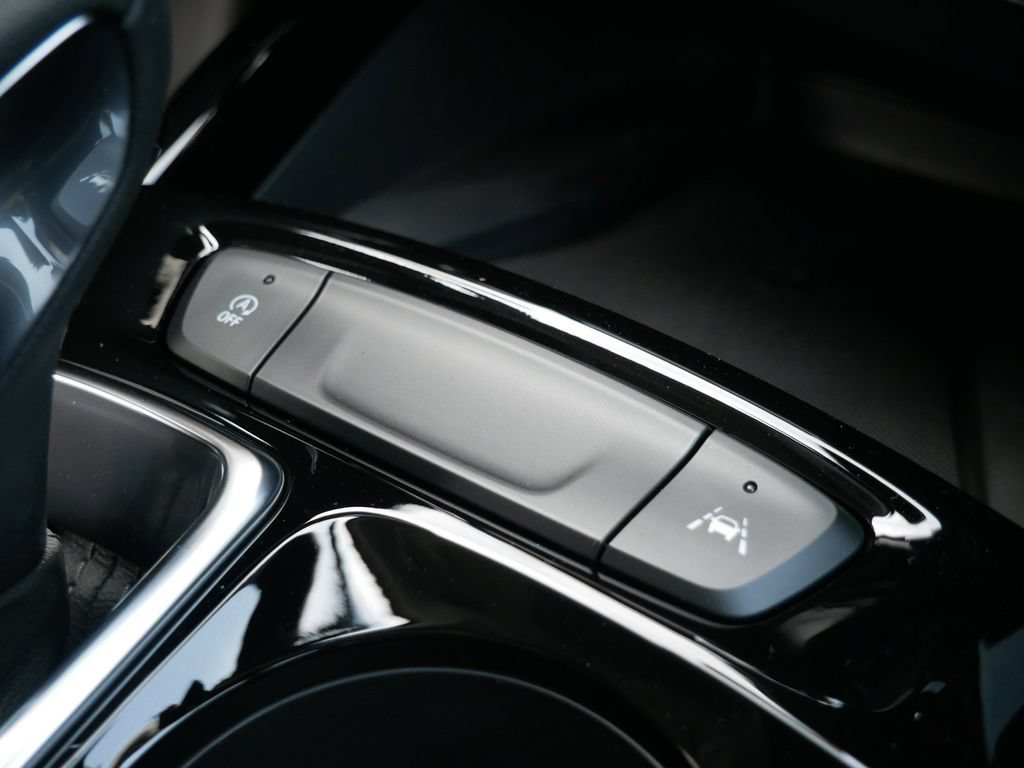 New 2026 Chevrolet Trax ACTIV w/ Sunroof Package FWD image 26
