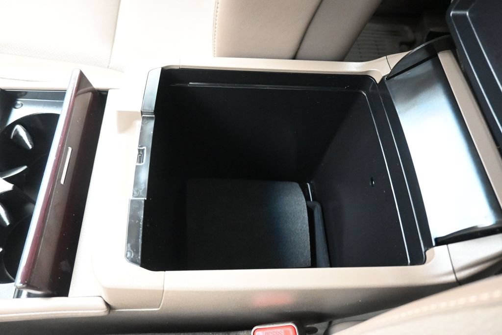 Used 2019 Lexus GX 460 Premium AWD/4WD image 25