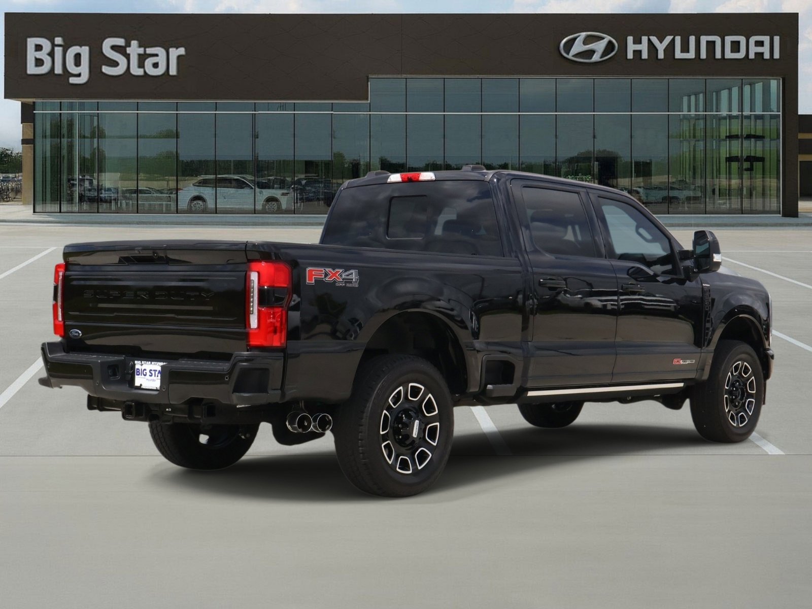 Used 2025 Ford F250 Platinum image 4