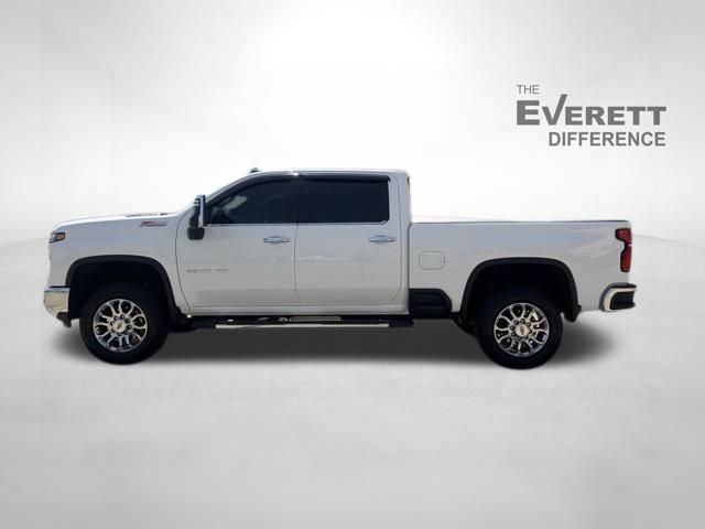 Used 2025 Chevrolet Silverado 2500 LTZ w/ LTZ Convenience Package image 4