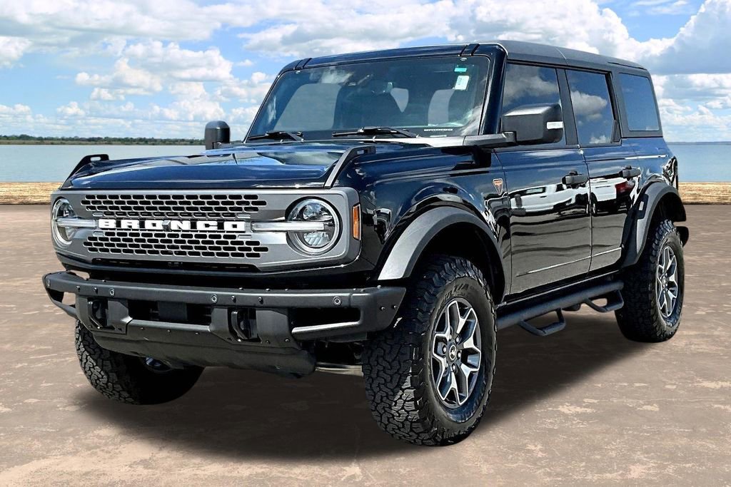 Used 2024 Ford Bronco Badlands image 4